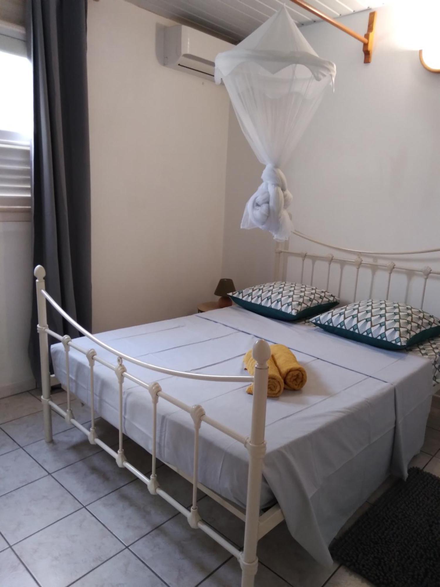 F2 Rez De Jardin Carbet Daire Le Carbet Dış mekan fotoğraf